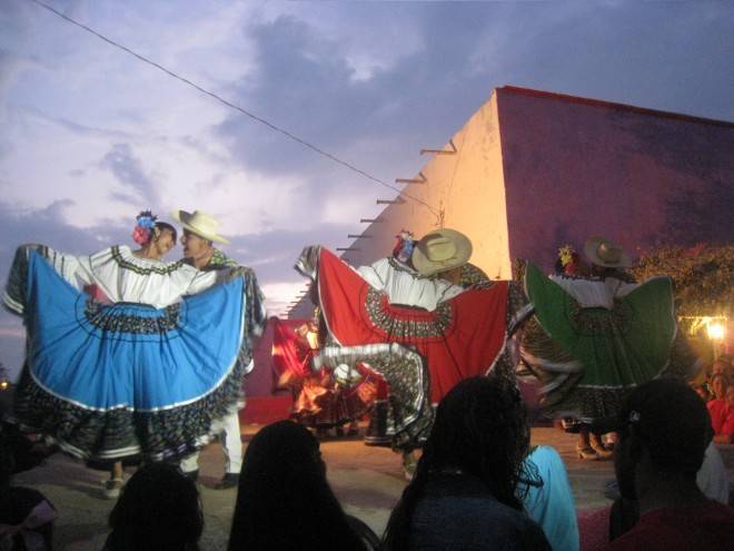 Tradicionalni ples.