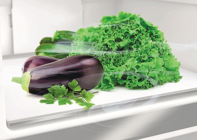 공기가 순환할 수 있을 정도로 냉장고를 너무 꽉 채우면 안 됩니다. 이는 또한 Gorenje의 최신 냉장고 라인에 있는 특별한 기능을 통해 가능해졌습니다.