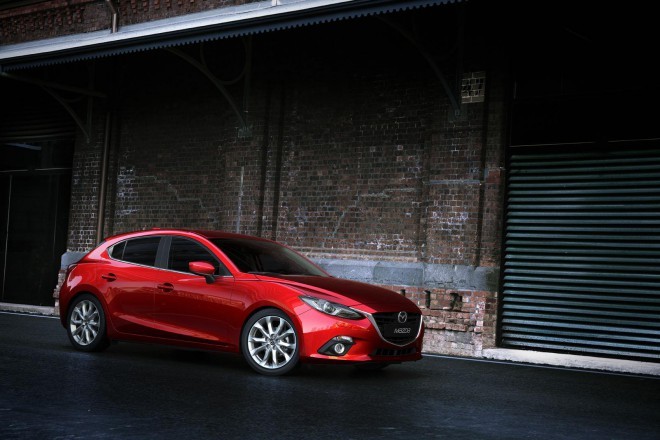 Uusi Mazda 3 / Se on helposti yksi C-luokan kauneimmista edustajista