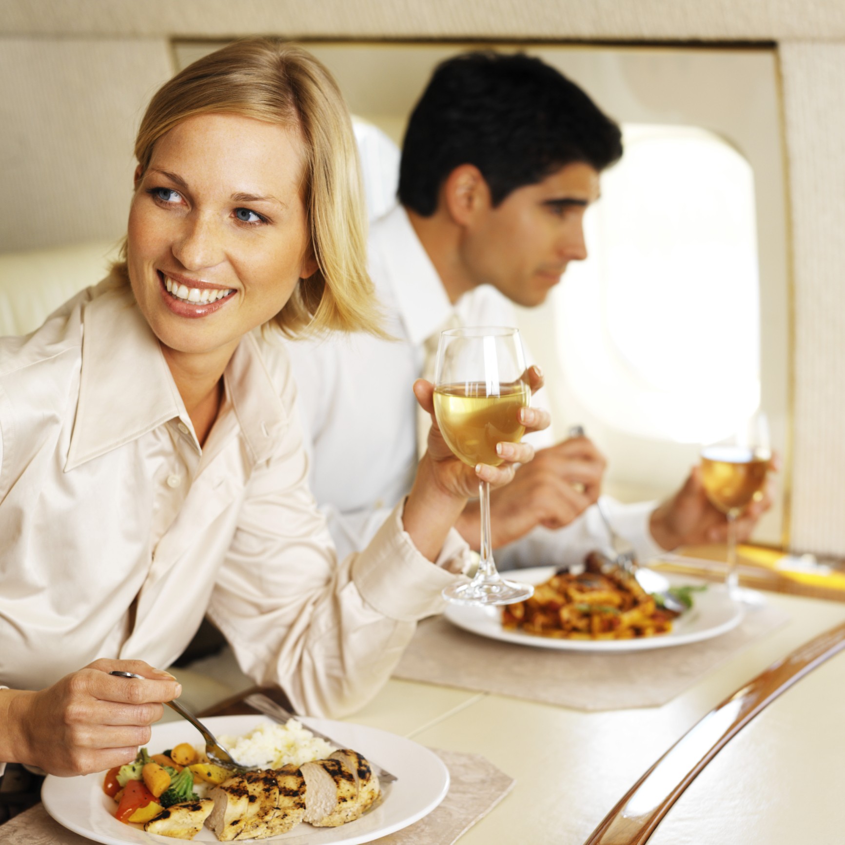 Hrana na letalih