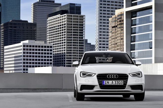 Sedanen Audi A3 tilbyr frontlykter med integrert LED-teknologi.