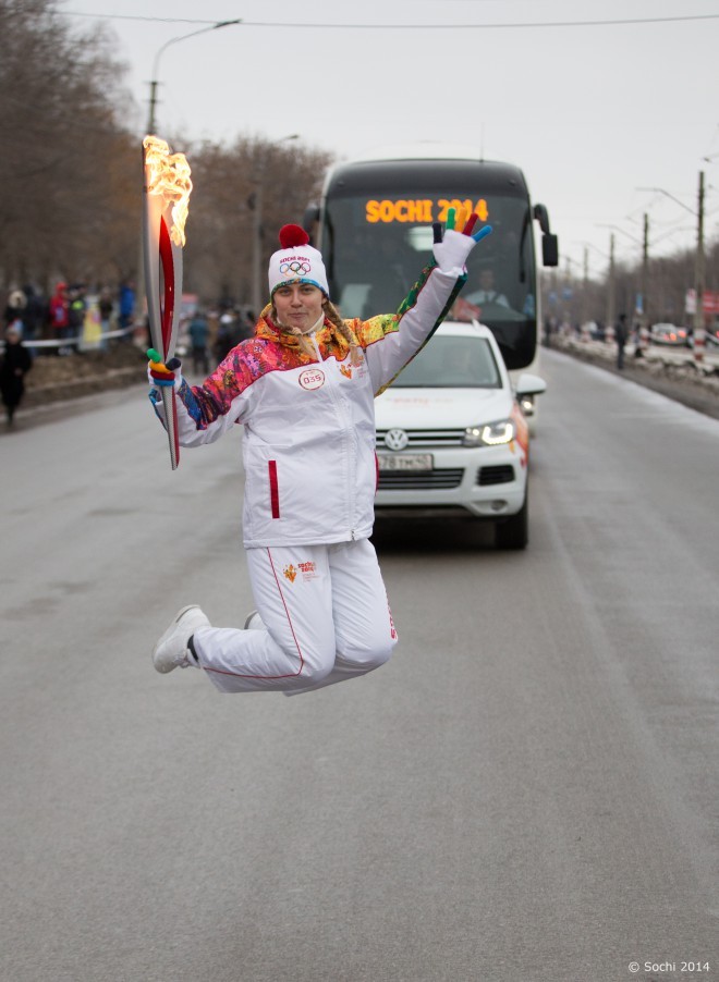 La flamme olympique parcourra la plus longue distance de l'histoire sur son chemin vers Sotchi, de Kaliningrad à l'ouest jusqu'à la péninsule des Tchouktches à l'est.  