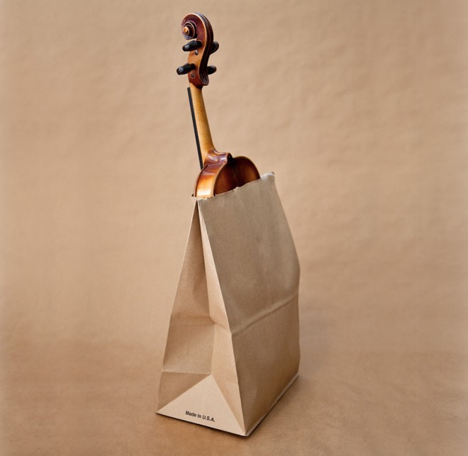Utah - Prepoved nošnje violine v papirnati vrečki. 