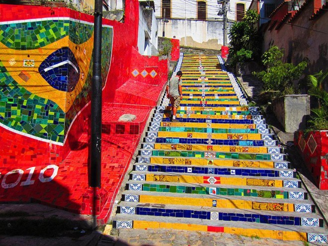 Kleurrijke trappen in Brazilië. 