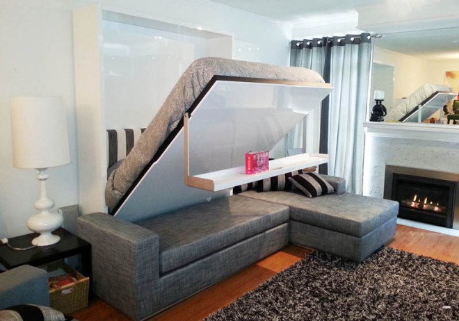 A sofa with a faceted background and a shelf. But on the other hand, also a double bed. Sesame, open up!