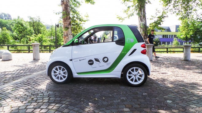 Extremely cute and eternal silhouette - Smart ForTwo Electric Drive