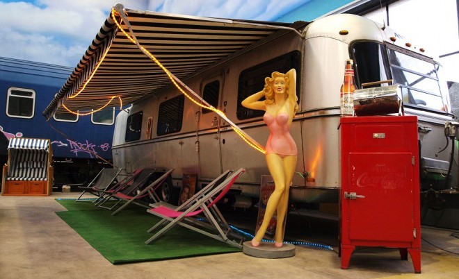 Le summum du luxe vous attend dans la caravane américaine Airstream...