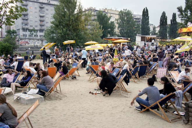 Beach Bar na plaži Herrmann-Strandbar.