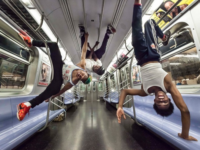 Tancerze metra w Nowym Jorku. 
