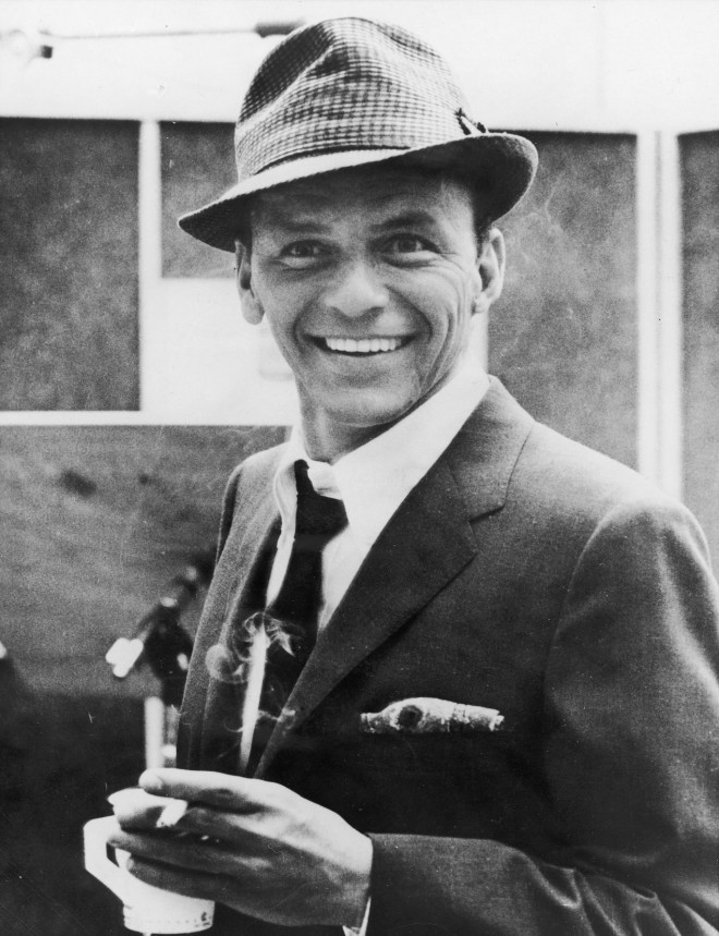 Frank Sinatra je odnesel stekleničko Jack Danielsa.