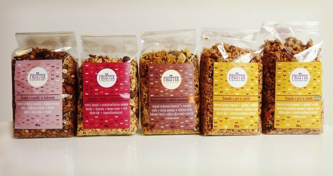 Lično zapakirane granole Fruštek so na voljo v petih različnih okusih (foto: Fruštek na Facebooku).