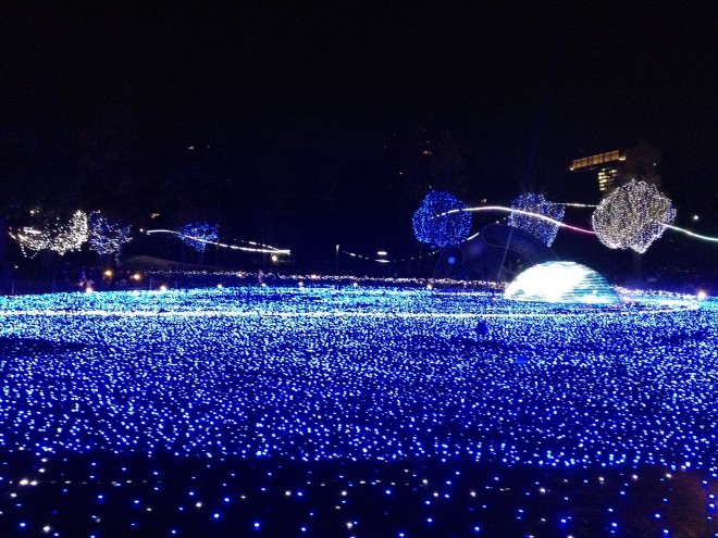 Božične lučke v Tokiju.