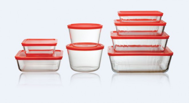 OMV is giving away a set of Pyrex food storage containers