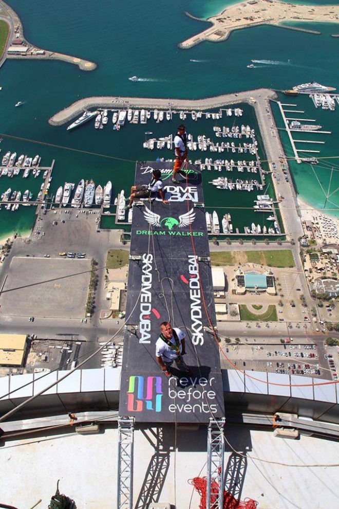 Das Sprungbrett an der Spitze des Princess Tower in Dubai.