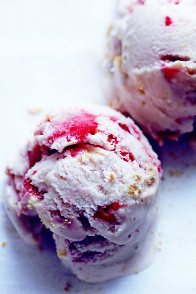 Aardbeiencheesecake-ijs 