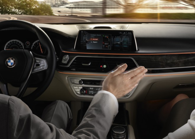 iDrive Gesture Control - you will also be able to control iDrive with gestures. 