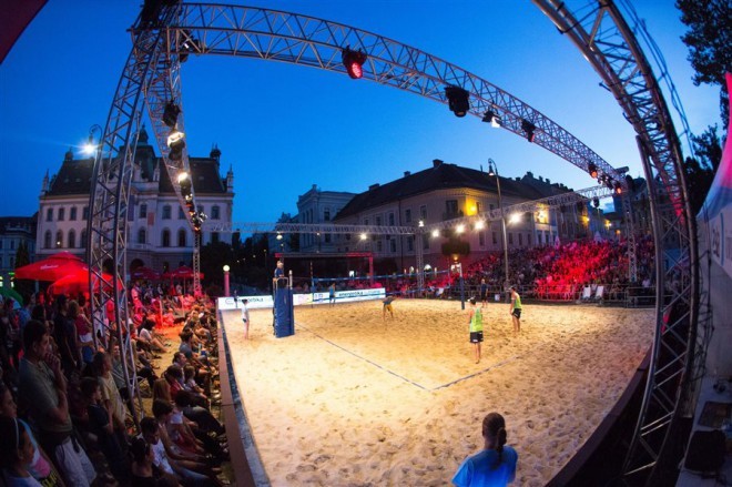 Die Ljubljana Beach Volley Challenge kehrt auf den Kongresni trg zurück.