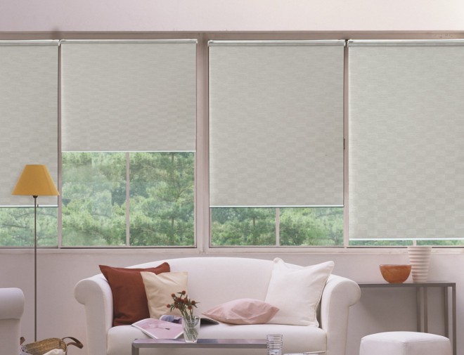 遮阳帘是防止光线穿透公寓的第一道防线。