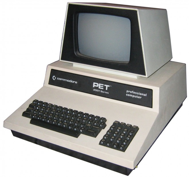 PET는 Commodore의 개인용 컴퓨터라고도 알려져 있습니다.