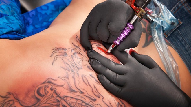 Če si tattoo zares želite, vas tudi bolečina ne bo ustavila.