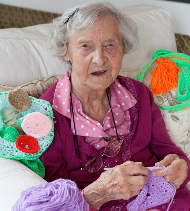 104-letna Grace ustvarja novo umetnino