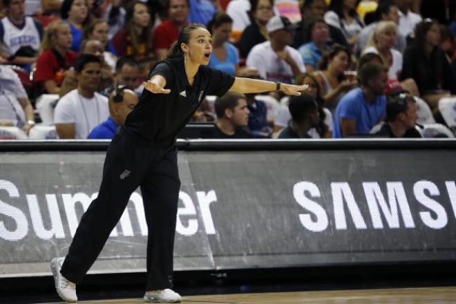 Becky Hammon, pomočnica trenerja pri ekipi San Antonio Spurs