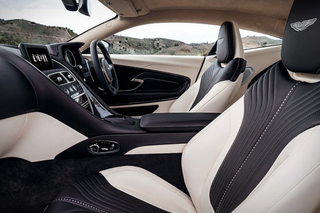 Aston Martin se predstavlja v povsem novi luči.