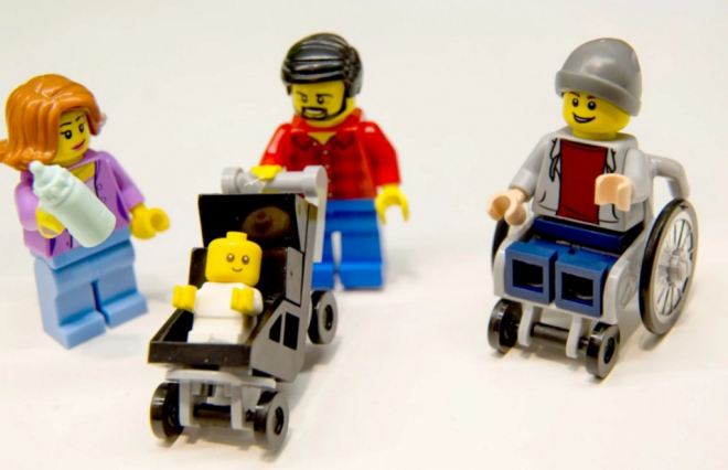 Zu den drei Lego-Neuheiten gehören eine Behindertenfigur und Figuren, die die traditionelle Rollenverteilung zwischen den Geschlechtern aufbrechen.