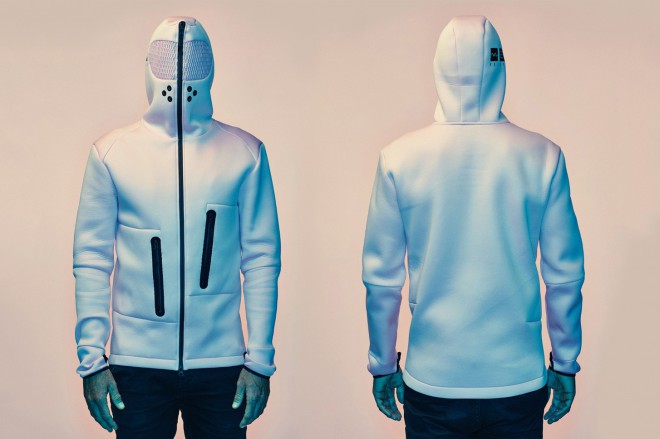 Hoodie Vollebak Baker Miller Pink allows you to immerse yourself in your own world even in the biggest crowd.