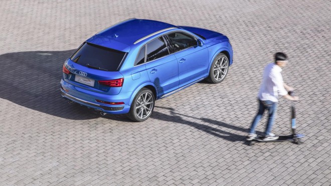 The Audi Q3 will independently assess when it is better to choose a longboard to continue the journey. 