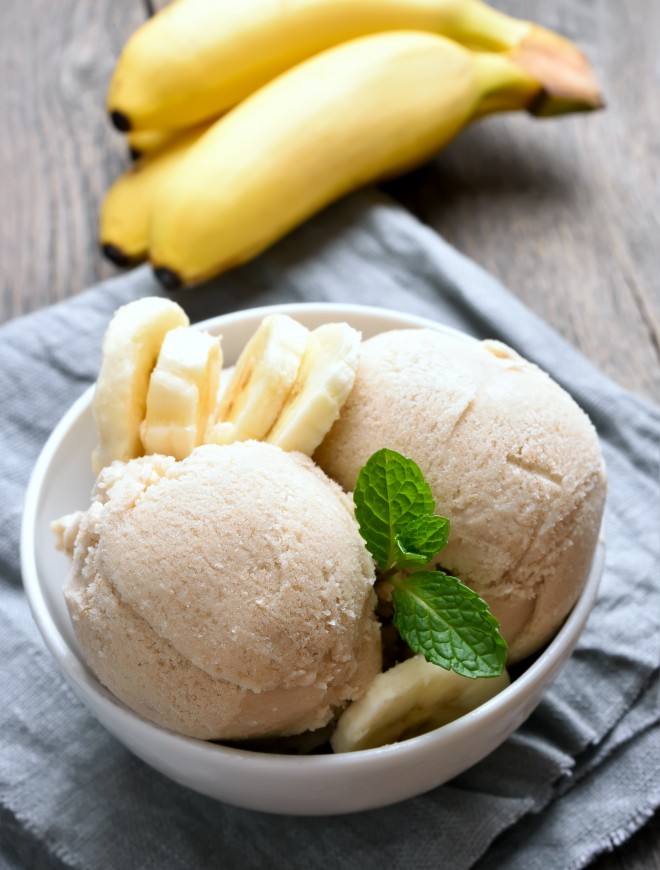 Recept na čerstvou banánovou zmrzlinu vás opravdu nadchne.