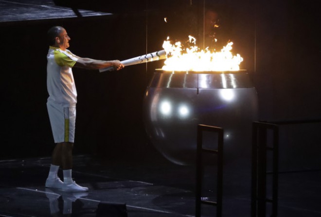 S prižigom ognja so se olimpijske igre Rio 2016 uradno odprle.