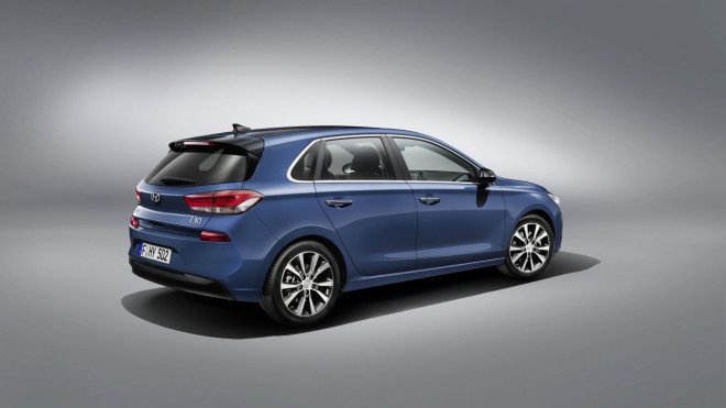 Nuevo Hyundai i30 – 2018/Bonita parte trasera – ¡tenemos que admitirlo! 