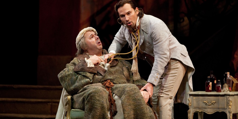 Don Pasquale je komična opera o ljubezenskih zapletih