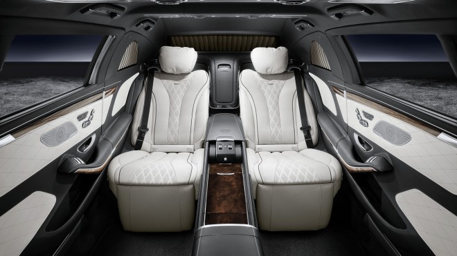 The Mercedes-Maybach S600 Pullman Guard may be protected like a tank, but it's a sedan from head to toe.