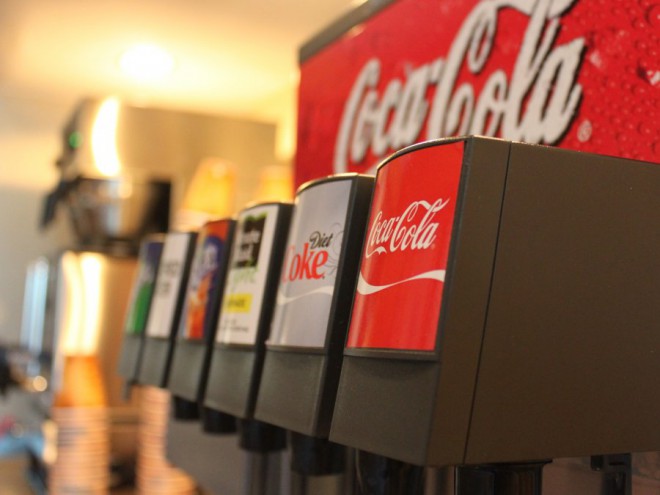 McDonald's je v postrežbo Coca-Cole vložil veliko truda. Nenazadnje jim prinaša velik del dobička.