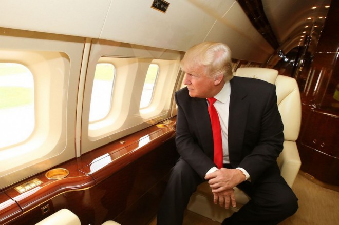 Donald Trump vil snart bytte ut privatflyet sitt, som heter Air Force Don, med presidentflyet Air Force One.