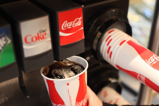 Ko gre za Coca-Colo pri McDonald'su ničesar ne prepuščajo naključju.