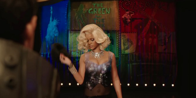 Valerian and the City of a Thousand Planets har også sangeren Rihanna, som kan endre fargen på håret og klærne.