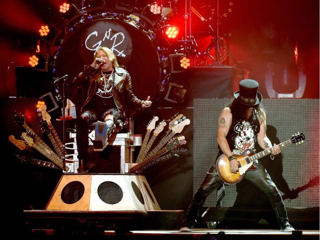 Se, hvordan Guns N' Roses lyder 24 år senere.