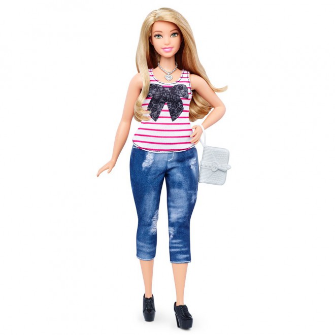 Lutka Barbie je leta 2016 po 57 letih dobila obline.
