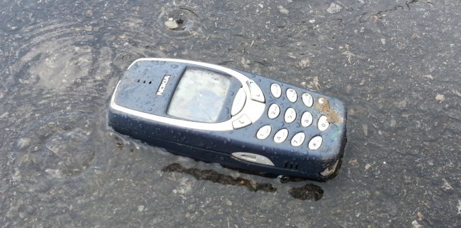 ''Neuničljiva'' Nokia 3310 je napovedala povratek.