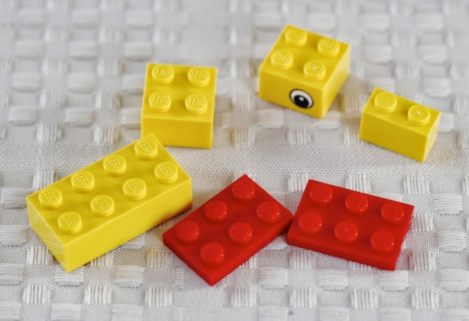 여섯 개의 레고 블록이 얼마나 많은 조합을 제공하는지 놀랍습니다.