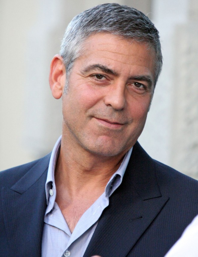 George Clooney: Labbro superiore molto sottile