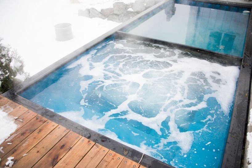 Der Pool kann mit einer Trennwand in einen Whirlpool verwandelt werden. 