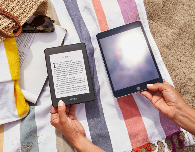 Kindle Paperwhite frente a iPad