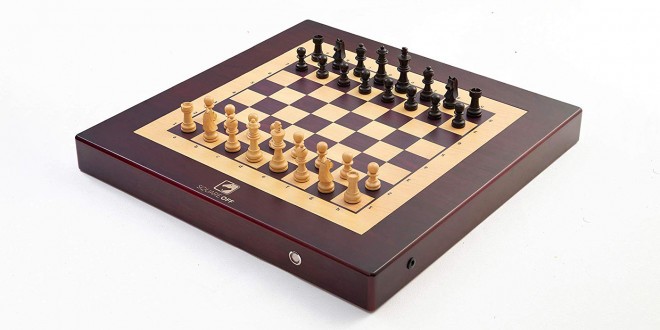 SquareOff Smart Chessboard
