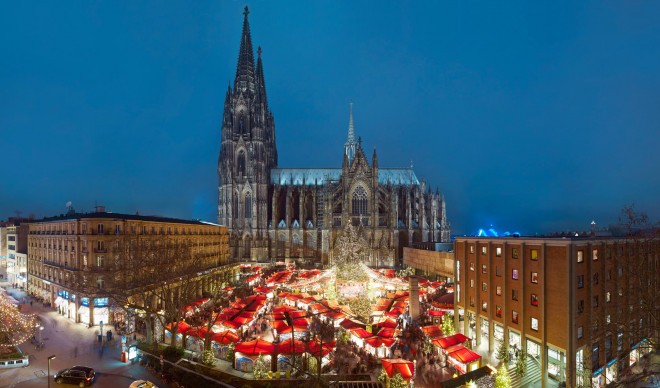 Weihnachtsbaum in Köln (Foto: Koeln Tourismus GmbH / Dieter Jacobi)