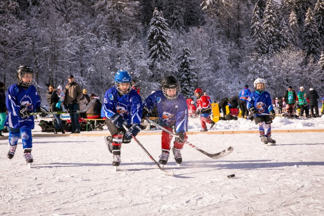 Hokejski turnir bo spremljal pester program za otroke in družine.