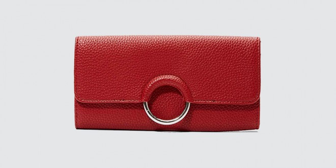 S.オリバーの赤い財布
